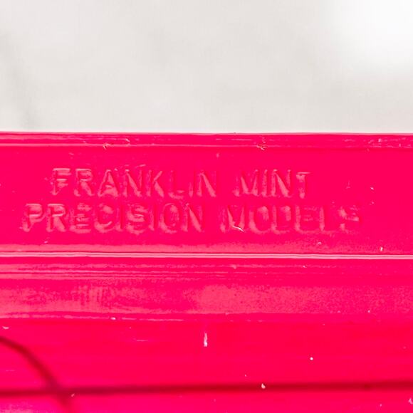 Franklin Mint 1913 Ford Model T Miller Beer Truck Barrels 1:16 Scale Red 1997 - Picture 15 of 16